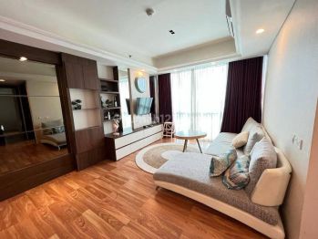 2 BR 1 Bath Tower Empire 73 m² Kemang Village
