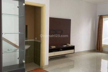 Rumah 2 Lantai di Garnet semi furnish