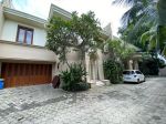 thumbnail-classic-house-in-small-compound-with-private-pool-in-kemang-area-11