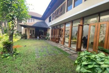 Jual Cepat Rumah Lux Strategis di Mainroad Dago Bandung