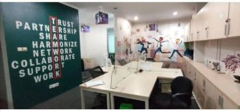 Disewakan Rumah Hoek Parkiran Luas Jl.cikajang