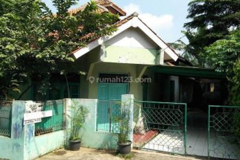 Rumah 2 Lantai Murah, Bebas Banjir