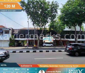 Bangunan komersil pusat Kota Di Jalan panglima sudirman Hook embong cerme &