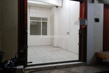 Kios di Perum Pondok Bahar Karang Tengah Tangerang