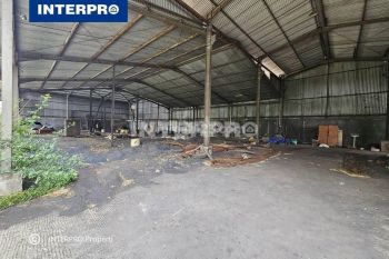 Gudang di Jl Kh Ahmad Dahlan Tangerang Dekat Green Lake City