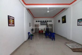 Ruko 3 Lantai Full Keramik Dijual di Jl. Bambu Kuning Dekat Jondul