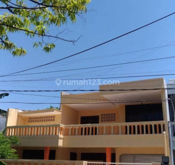 Rumah disewakan 2 Lantaii di Jln Kendangsari