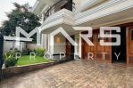 thumbnail-for-sale-rumah-classic-mediterranean-house-komplek-permata-regency-kembangan-2