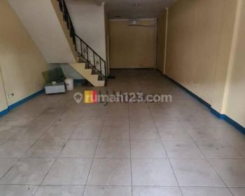 Ruko 2.5 lantai di Boulevard Hijau Harapan Indah Bekasi