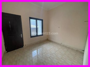 Dhyana Disewa Rumah Bagus Uk 3.5x12m di Jelambar