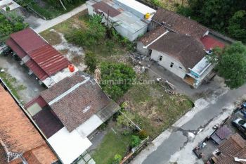 Tanah Jalan Kaliurang Jogja, Lingkungan Kost