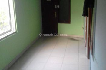 Disewakan 3 Unit Ruko Rendeng Bagus Terawat di Sukasenang