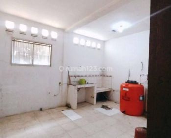 Ruko Strategis Ramai di Taman Kopo Indah 3 Bandung