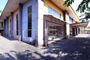 Disewakan Ruko 2 Lantai Pusat Kota di Jalan Ngemplak Surabaya