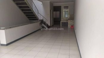Ruko Siap Huni di Kota Baru Parahyangan Bandung, 3 Lantai