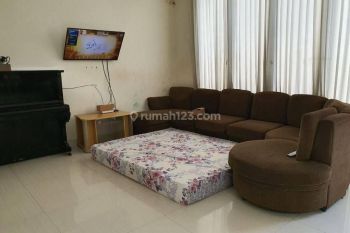 Rumah Bahama Pakuwon city