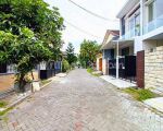 thumbnail-dekat-taman-dijual-rumah-sutorejo-baru-gress-2