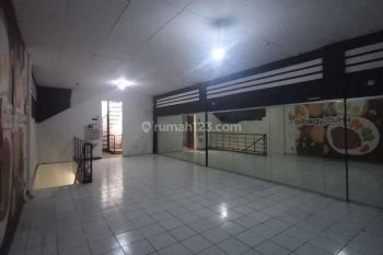 RUKO 2.5 LANTAI DAERAH WIYUNG STRATEGIS RAMAI