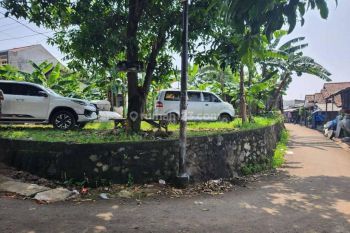 Tanah Hook Dekat Tol Cisalak Area Cimanggis Depok Surat SHM