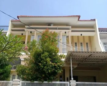 Rumah Baru Tengah Kota Surabaya, 3 Row, Security 24Jam, 70M Ke Masjid