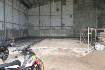 Gudang Baru Cipondoh Tangerang, Luas 800m, Hoek, Kantor 2 Lantai