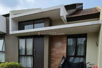 Sewa Keren Rumah Bagus Unfurnished Kota Baru Parahyangan