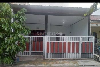 Rumah rapih adem disewakan pertahun di perumahan duta harapan bekasi