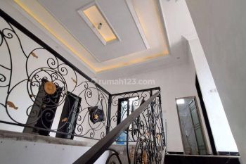Rumah Mewah 2 Lantai Bagus Luas di Jati Mekar Jati Asih Bekasi