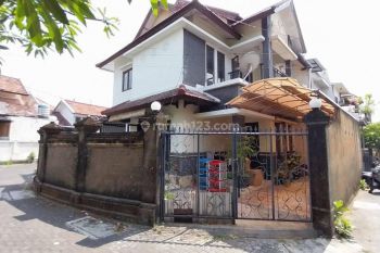 Rumah 2 Lantai Kerobokan Area