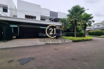 Rumah Mewah Hook Dalam Cluster Premium Dgn Kolam Di Bintaro
