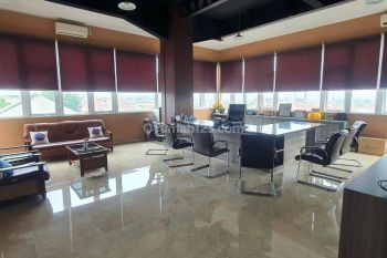 Gedung 3,5 lantai di cimahi jln amir Mahmud.  Dekat k kota bandung.