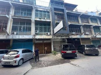 Disewakan Ruko Jalan Asia Baru
