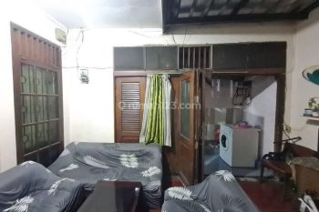 Rumah Di  Jurang Mangu Strategis