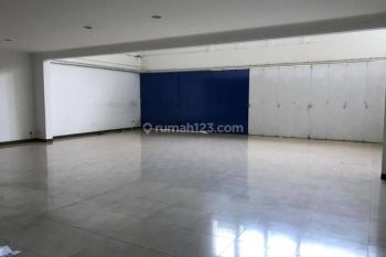 SEWA RUANG USAHA LOKASI RAMAI DI BANDUNG UTARA