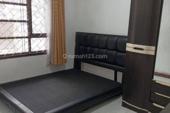 Rumah apik Disewakan siap huni semi furnished