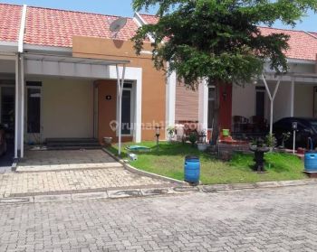 Rumah mungil di Graha padma