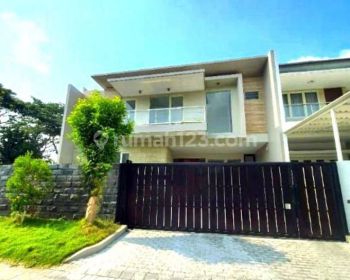 Rumah di Somerset Citraland SHM 2 Lantai