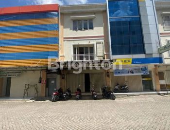 Ruko 3 lantai Area Hotel