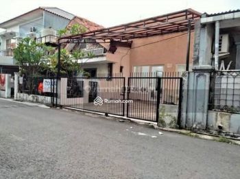 Rumah Asri Dan Elegan di Kebayoran Baru Jakarta Selatan