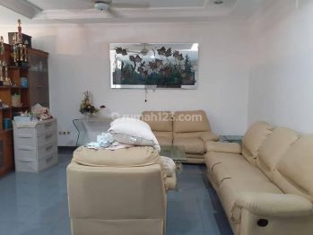 Rumah Furnish Hadap Selatan di Gading Kirana Barat, Kelapa Gading 029