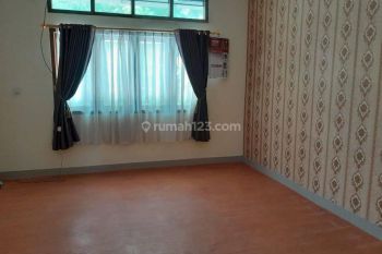 Rumah 3 Lantai Minimalis Modern Furnished di Sayap Pajajaran