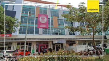 Ruko di Jalan Bulevard, Summarecon Bekasi, Bekasi