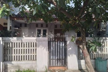 Rumah siap huni di perumahan Cipondoh makmur