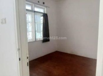 Rumah Citraland Villa Taman Telaga VTT Hadap Selatan