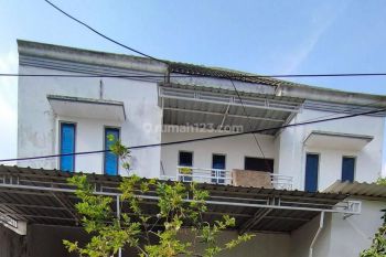 Rumah Ex Tempat Kost di Lantai 2, Wiyung