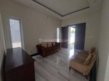 Rumah Siap Huni Bagus di Pondok Indah