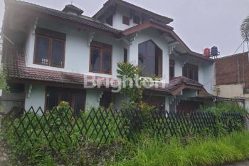 Sale Ruang Usaha: Rumah Gedung