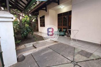 Rumah Hoek Pinggir Jalan Cocok Utk Usaha Di Bintaro