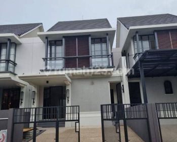 Rumah baru siap huni di Kebayoran Baru. Fully furnished. Jarang ada
