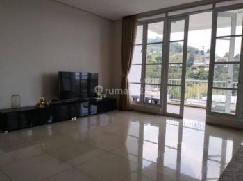 Rumah Besar Bagus 2 Lantai Full Furnished SHM di Dago Resort